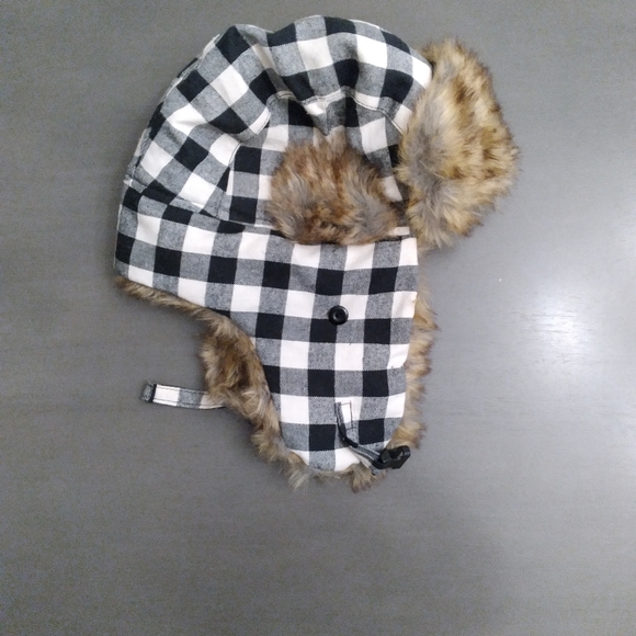 Black & White Buffalo Plaid Aviator Hat w/ Fur Accent - Picture 3 of 6